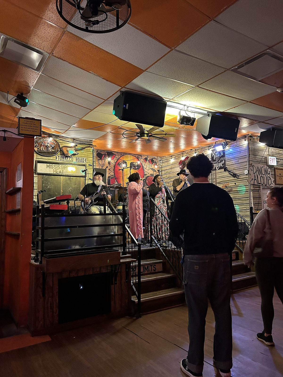 Inside the Kingston Mines blues room.
