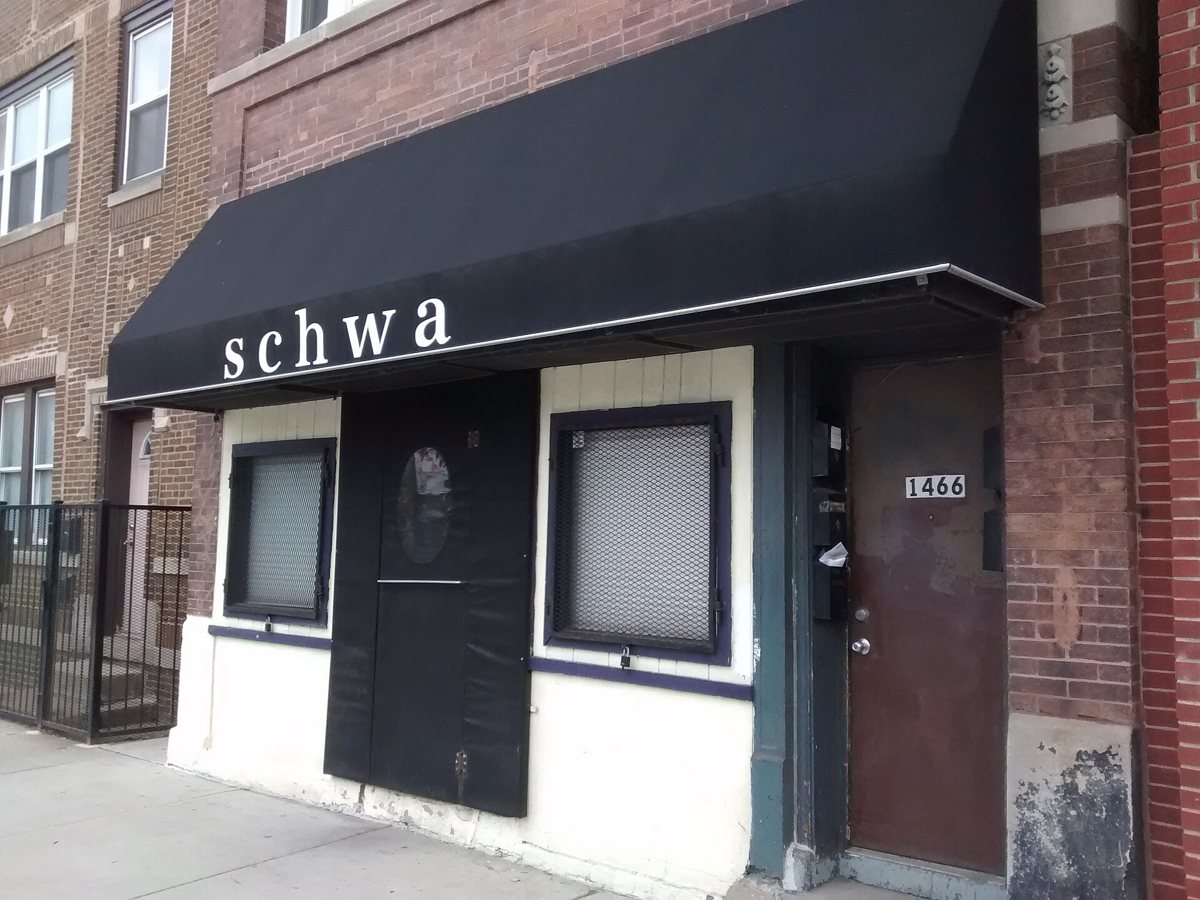 Schwa’s entrance on North Ashland Avenue.